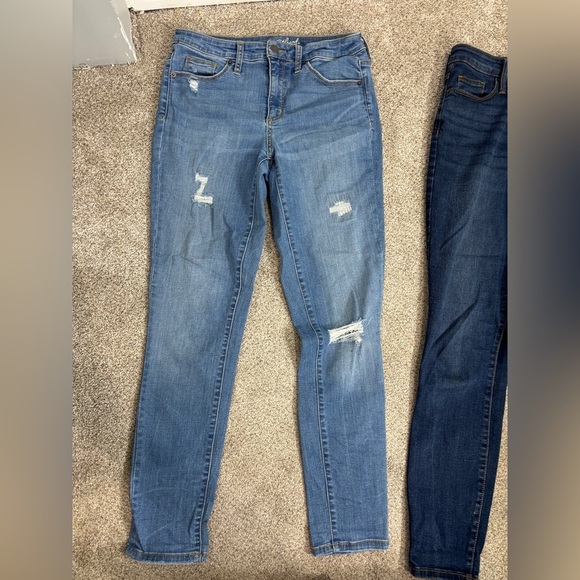 Lot of Universal Thread High Rise Skinny Jeans Size 28/6 medium wash dark wash - Picture 5 of 9